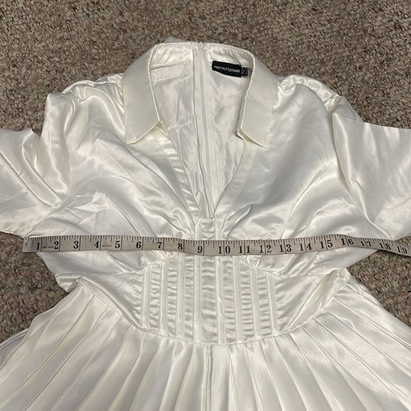 New pretty little thing short dress - Picture 5 of 11